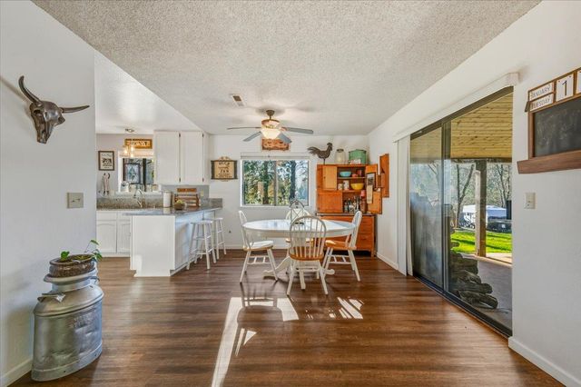 11567 Myrna Dr, Grass Valley, CA 95945