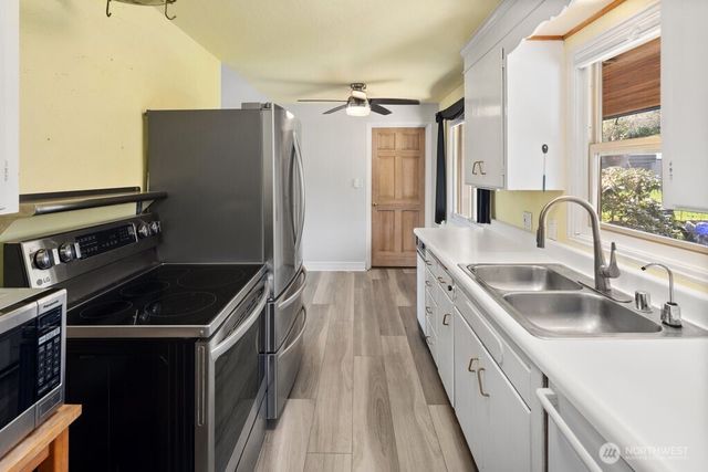 226 Bridge Way, Everett, WA 98201