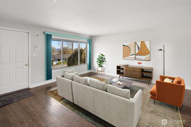 226 Bridge Way, Everett, WA 98201