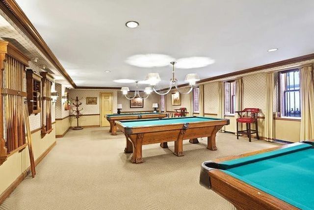 340 W 57th St Apt 8B, New York City, NY 10019