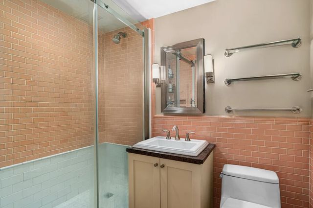 340 W 57th St Apt 8B, New York City, NY 10019