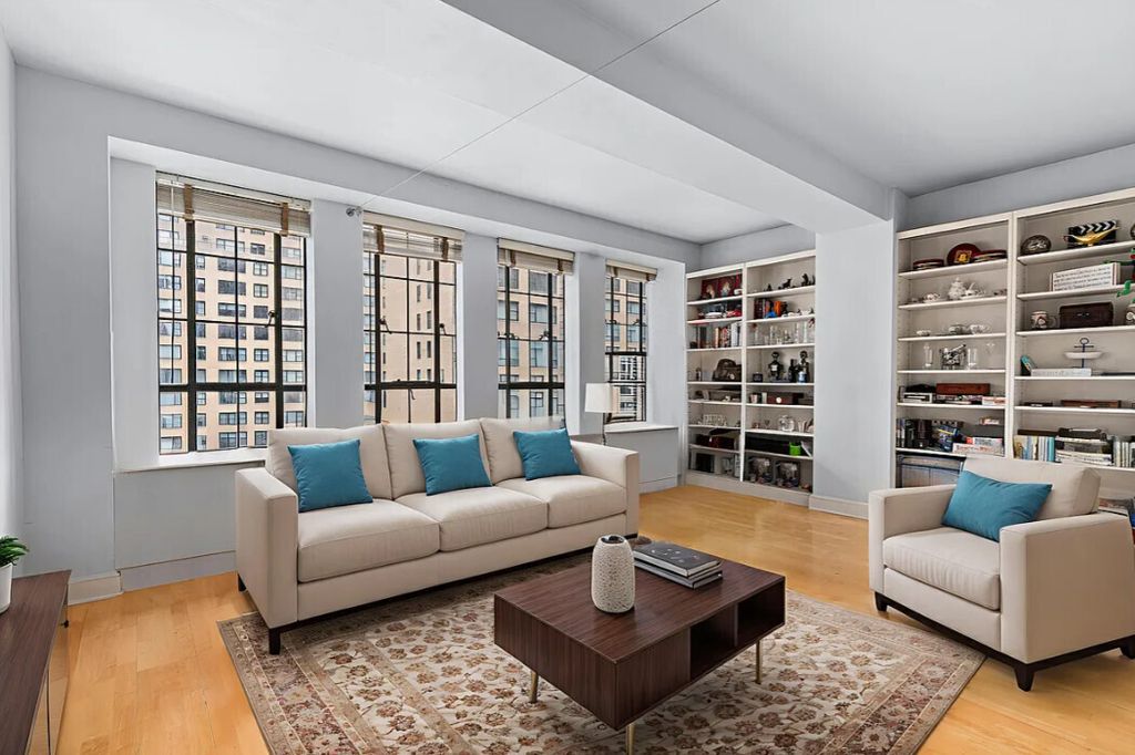 340 W 57th St Apt 8B, New York City, NY 10019