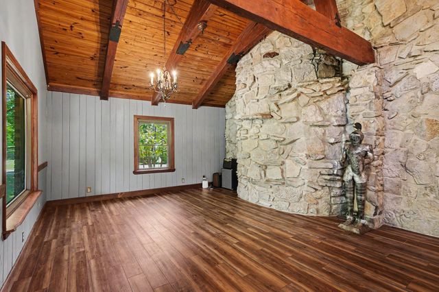168 Blue Bird Rd, Summertown, TN 38483