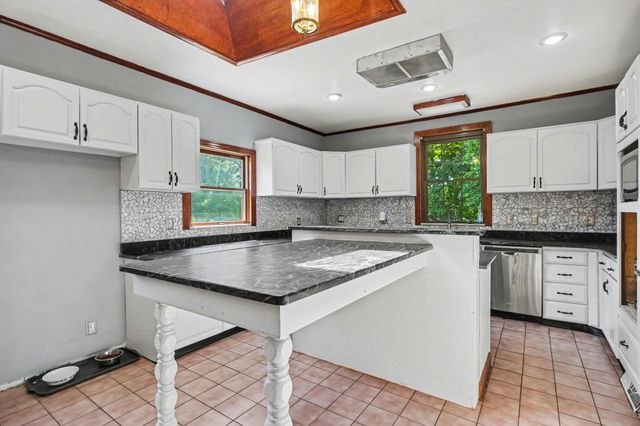 168 Blue Bird Rd, Summertown, TN 38483