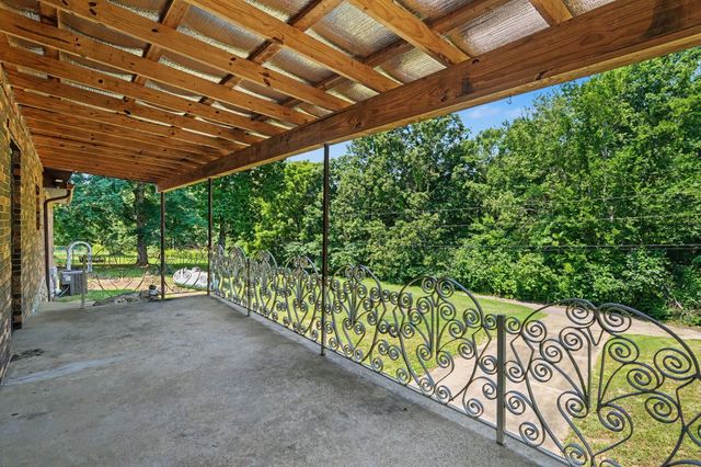 168 Blue Bird Rd, Summertown, TN 38483