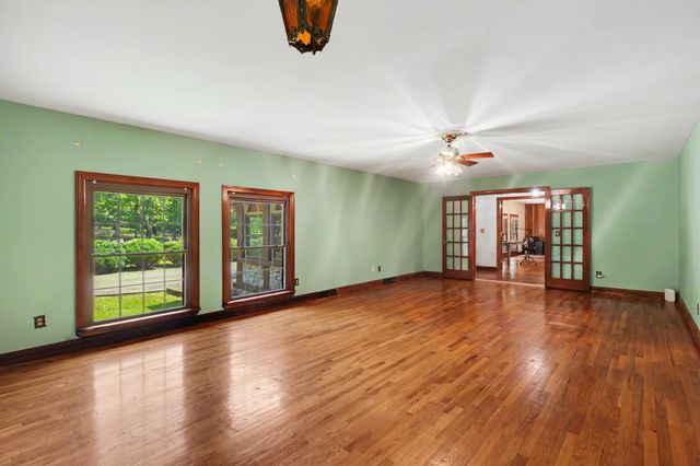168 Blue Bird Rd, Summertown, TN 38483
