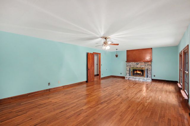 168 Blue Bird Rd, Summertown, TN 38483