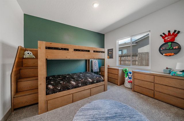 20058 Sunset Dr, Friant, CA 93626