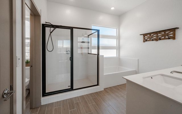 20058 Sunset Dr, Friant, CA 93626