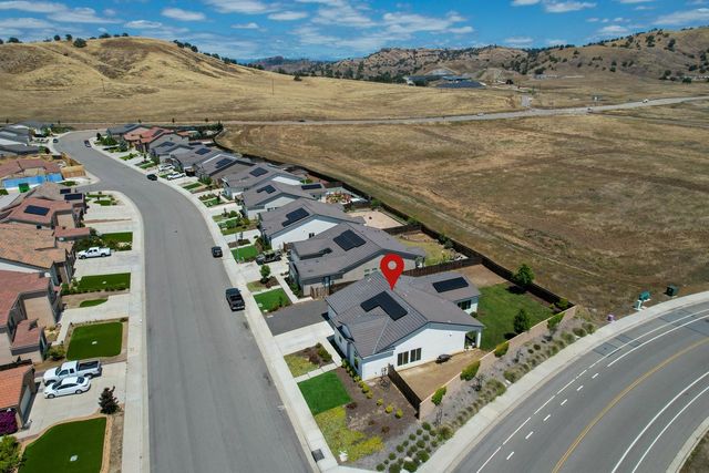 20058 Sunset Dr, Friant, CA 93626