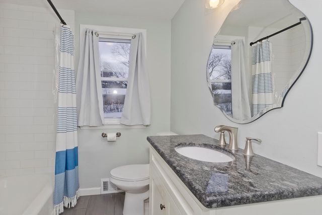 53 Meadowlark, Longmeadow, MA 01106