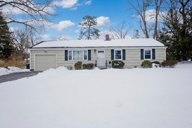 53 Meadowlark, Longmeadow, MA 01106