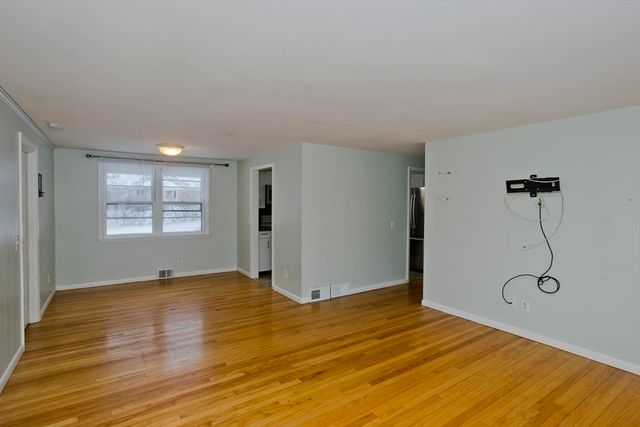 53 Meadowlark, Longmeadow, MA 01106