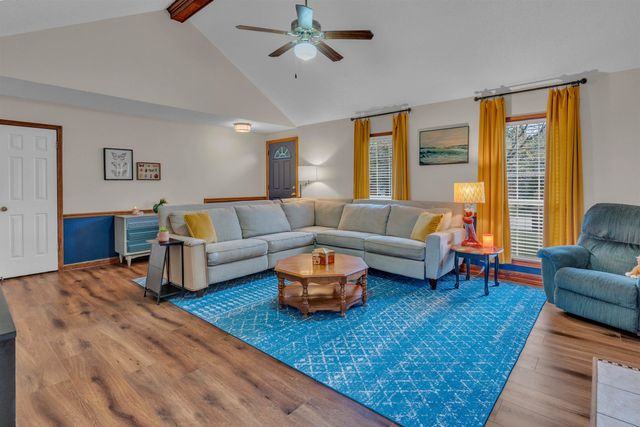 6556 STOCKPORT CV, Memphis, TN 38141