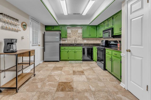 6556 STOCKPORT CV, Memphis, TN 38141