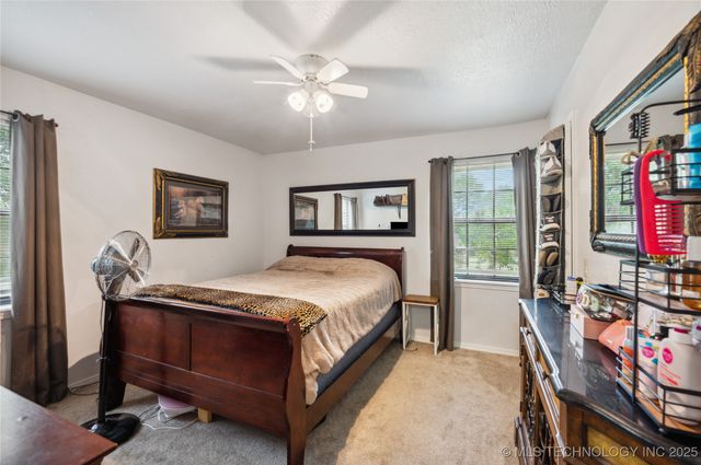 1105 S Maple Avenue, Tahlequah, OK 74464