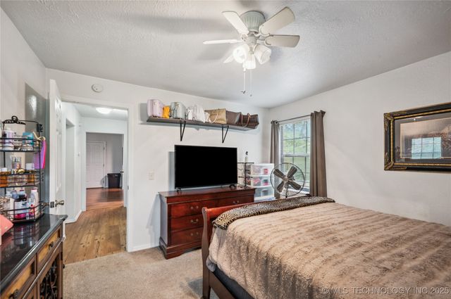 1105 S Maple Avenue, Tahlequah, OK 74464