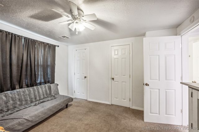1105 S Maple Avenue, Tahlequah, OK 74464