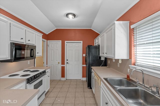 6004 Summerville Lane, Bossier City, LA 71111