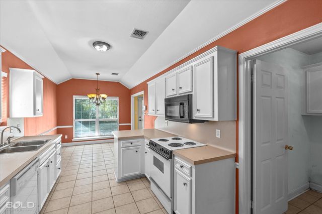 6004 Summerville Lane, Bossier City, LA 71111