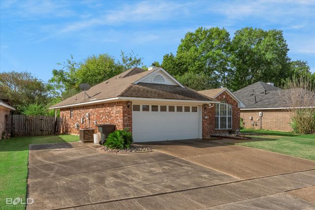 6004 Summerville Lane, Bossier City, LA 71111
