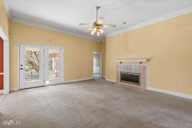 6004 Summerville Lane, Bossier City, LA 71111