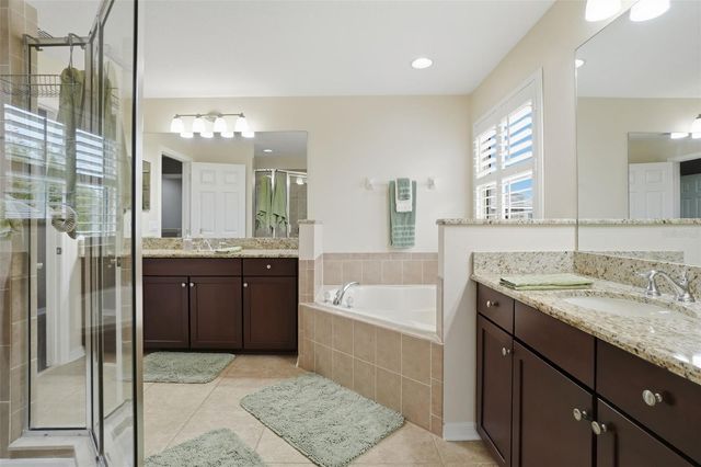 5693 DALEY WAY, Oviedo, FL 32765