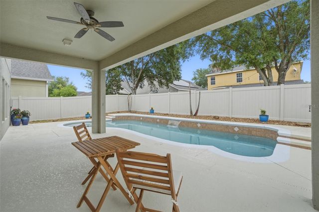 5693 DALEY WAY, Oviedo, FL 32765