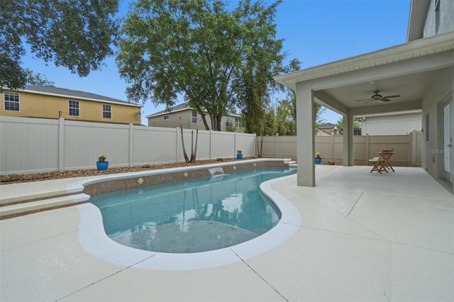 5693 DALEY WAY, Oviedo, FL 32765