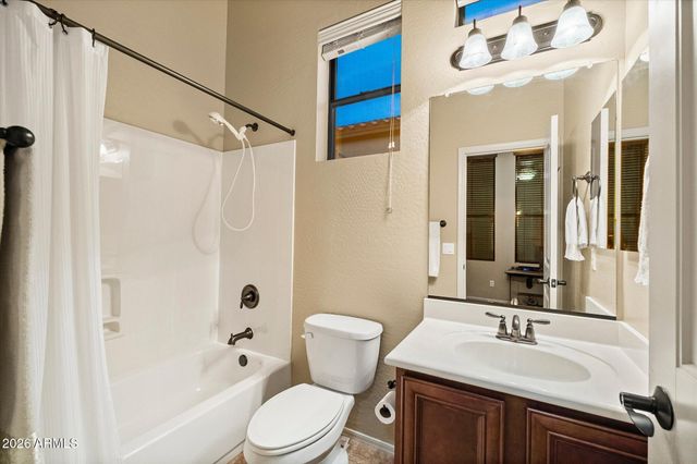 8456 E JASMINE Circle, Mesa, AZ 85207