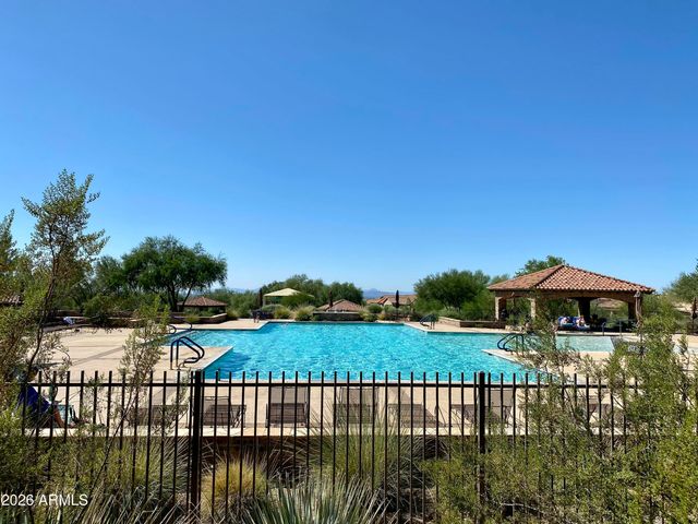 8456 E JASMINE Circle, Mesa, AZ 85207