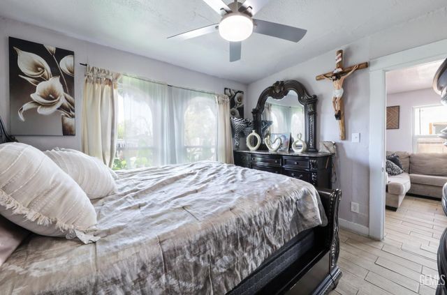 710 R Street, Bakersfield, CA 93304
