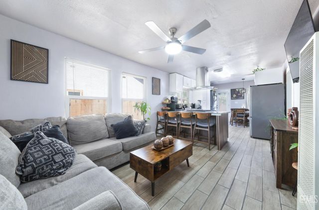 710 R Street, Bakersfield, CA 93304