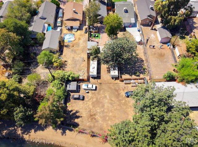 710 R Street, Bakersfield, CA 93304