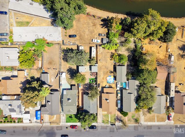 710 R Street, Bakersfield, CA 93304