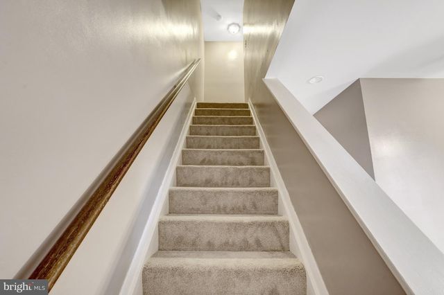 8667 MADERA CT, Manassas Park, VA 20111