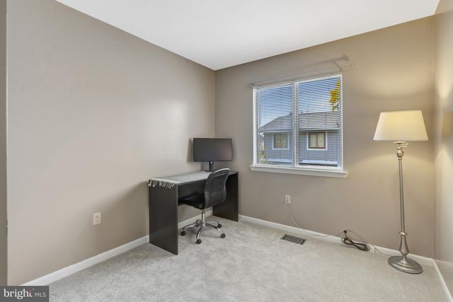 8667 MADERA CT, Manassas Park, VA 20111