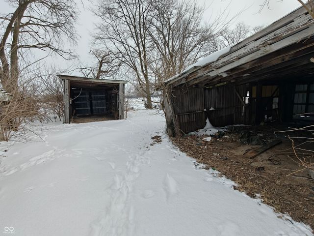 696 E 600 S, Shelbyville, IN 46176