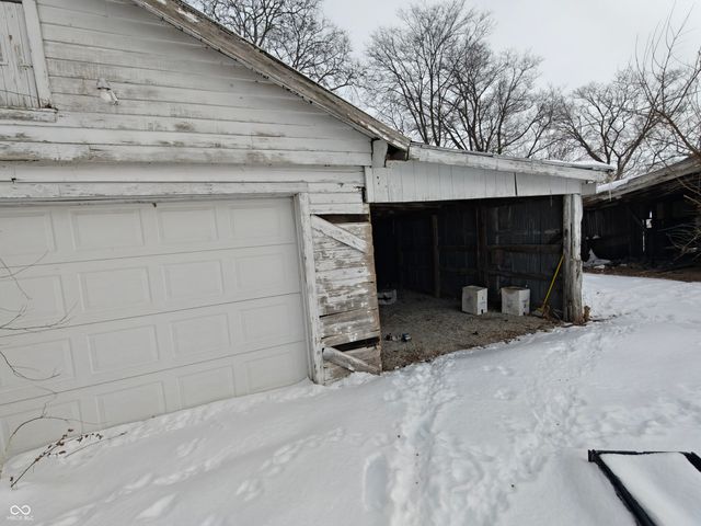 696 E 600 S, Shelbyville, IN 46176