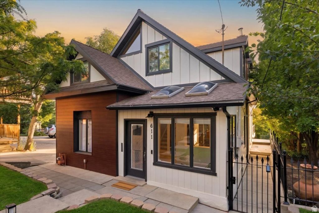 611 N WEST CAPITOL ST, Salt Lake City, UT 84103 — photo 2