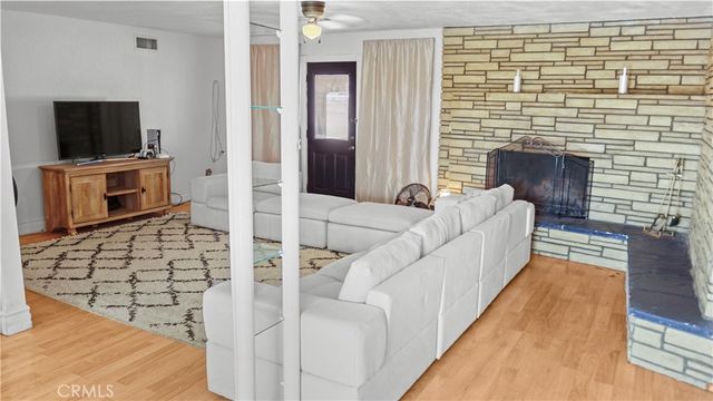 13814 Kiowa, Apple Valley, CA 92307