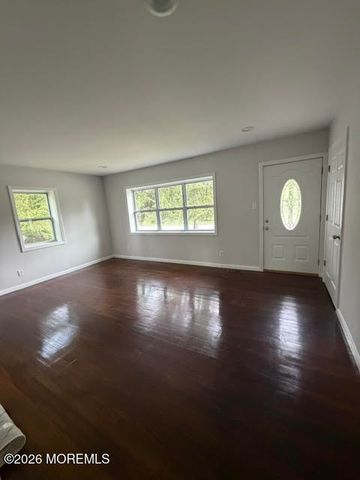 206 Taylors Mills Road, Manalapan, NJ 07726