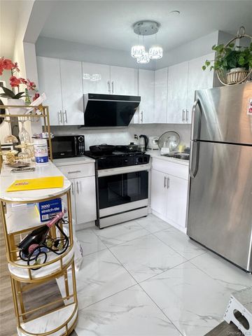 13249 41st Road 5B, Flushing, NY 11355