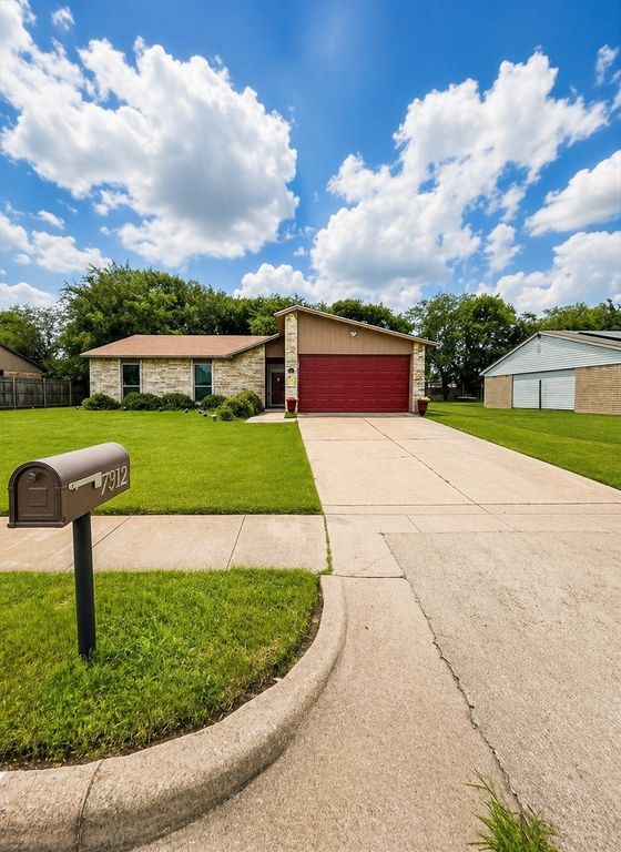 7312 Stonewall Road, Forest Hill, TX 76140