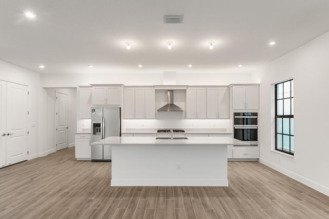 870 SW Newfield Avenue, Palm City, FL 34990