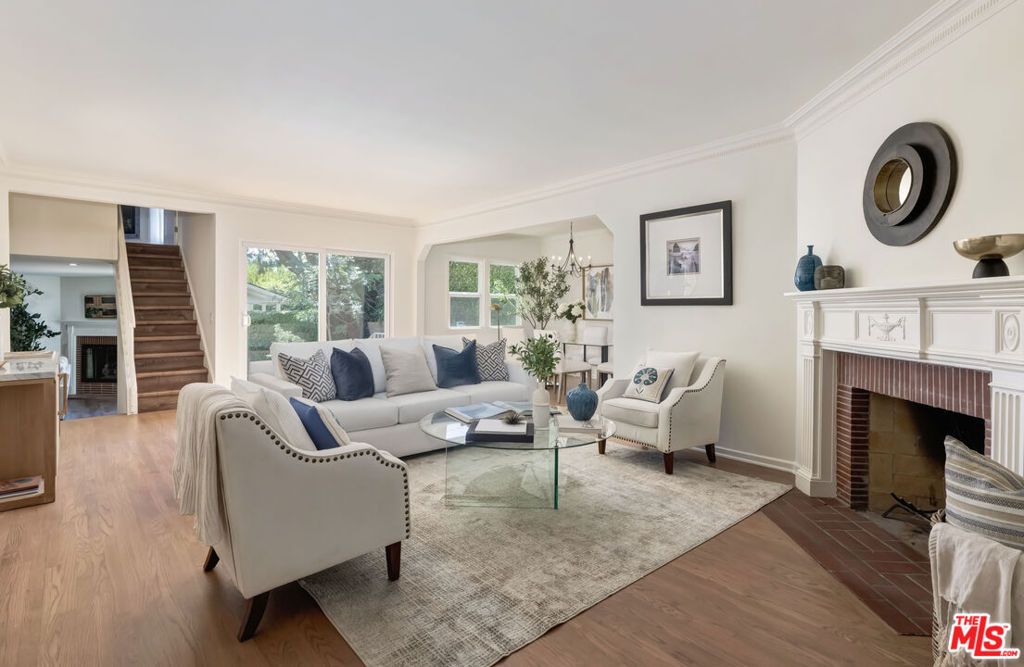 11344 Homedale Street, Los Angeles, CA 90049 — exterior