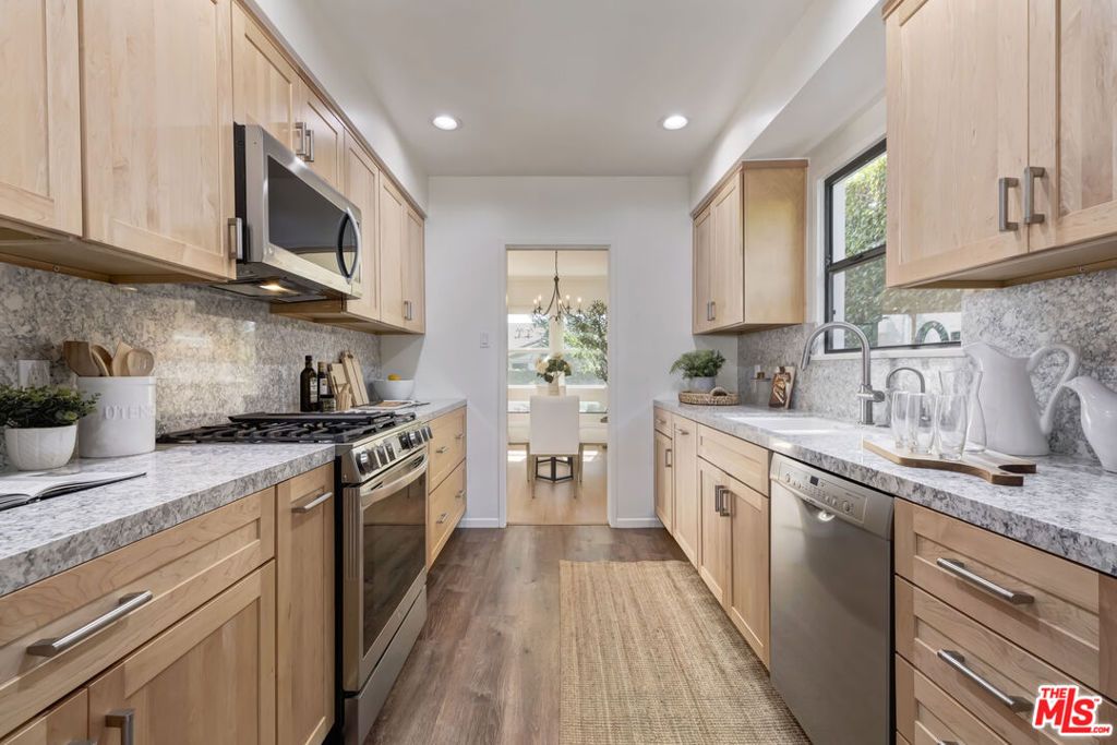 11344 Homedale Street, Los Angeles, CA 90049 — photo 3