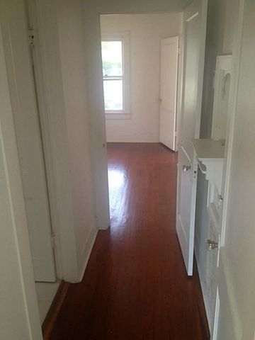 316 S Nugent Street, La Porte, TX 77571