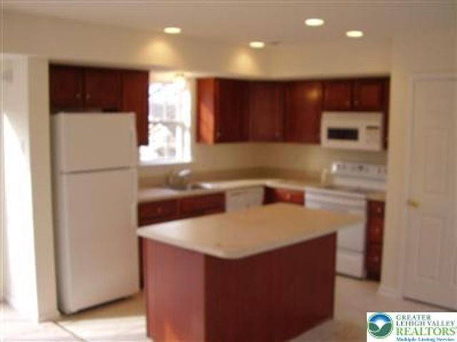 39 Garrison Street, Bethlehem City, PA 18018