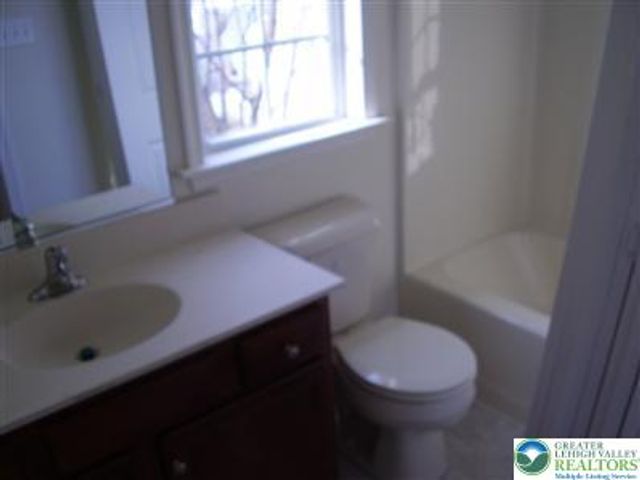 39 Garrison Street, Bethlehem City, PA 18018
